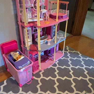 Sale Photo Thumbnail #31: Barbie house and Barbies