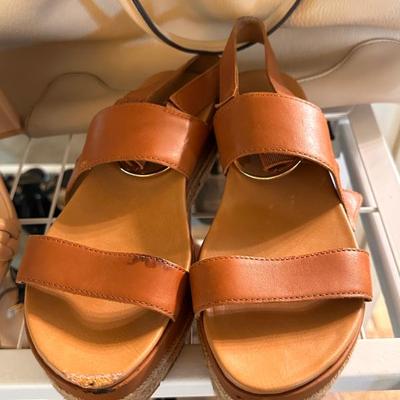 Sale Photo Thumbnail #446