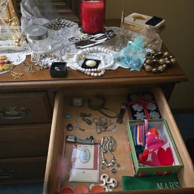 Sale Photo Thumbnail #24