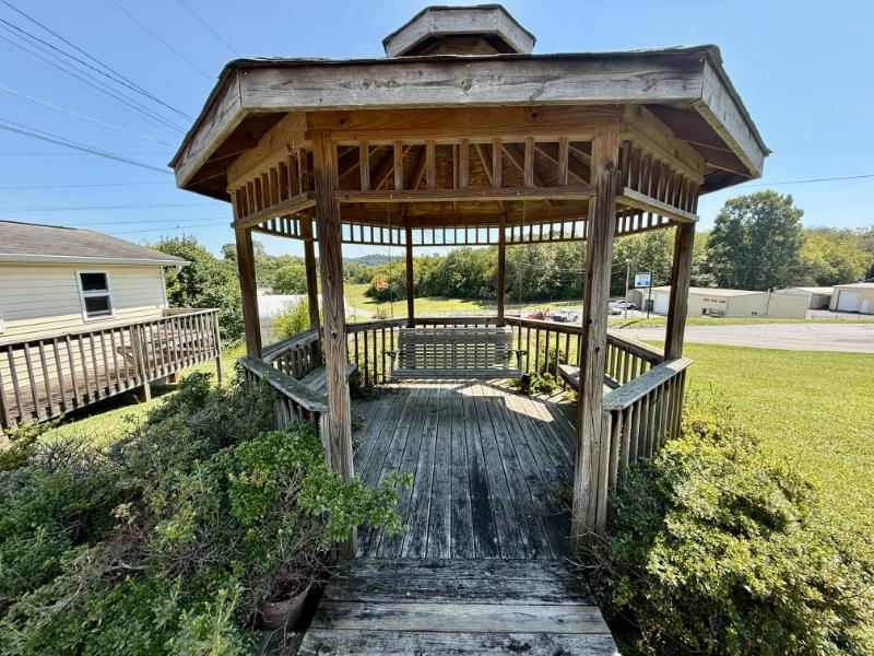 Sale Photo Thumbnail #13