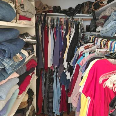 Sale Photo Thumbnail #25