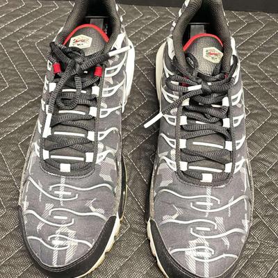 Nike Air Max Plus TN sneakers Size 10.5