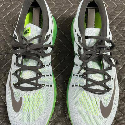 Nike Air Max 2016 Black Gray And Lime Green Striped Heel Sneakers - Size 10.5 