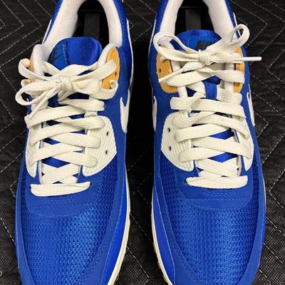 Men’s Nike Air Max Sneakers – Royal Blue / White / Gold Accents - Size 10.5 