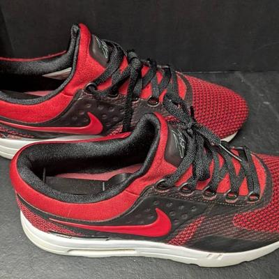 Nike Air Max Zero Essential Red/Black Size 10.5