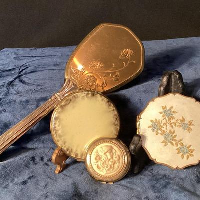 Powder Compacts & Brush 