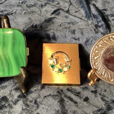 Vintage Brilliant Green Powder Compact 
