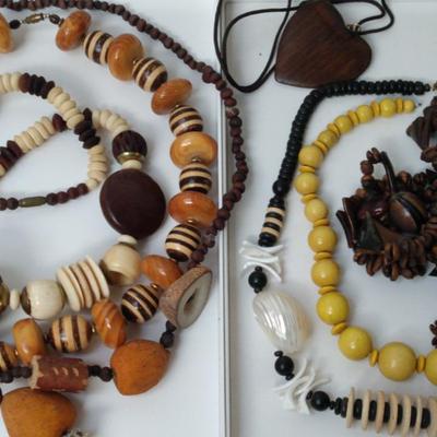 Natural Materials Jewelry 