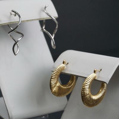 14K Gold Hoop Earrings, Hollow - Damaged - 1" & 1.25"