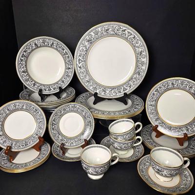 Wedgwood “Florentine Black Dragons” Bone China 6 Piece Place Settings (4) Lot 1