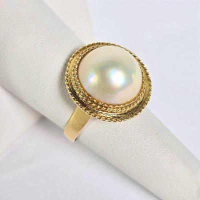 14K Gold 13.5mm Mabe Pearl Ring -  Size 6.5