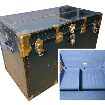 Vintage Macy Associates Fleetwing Steamer Trunk 39"x23"x26"