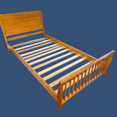 Conant Ball Furniture Maple Twin Bedframe with Organic Avocado Mattress - 2 Of 2