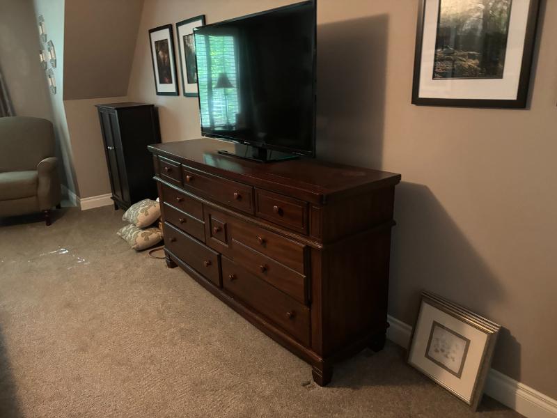 Sale Photo Thumbnail #34