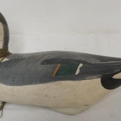 Sale Photo Thumbnail #92: 1091	WOOD DUCK DECOY, APPROXIMATELY 17 IN X 6 IN X 8 IN
