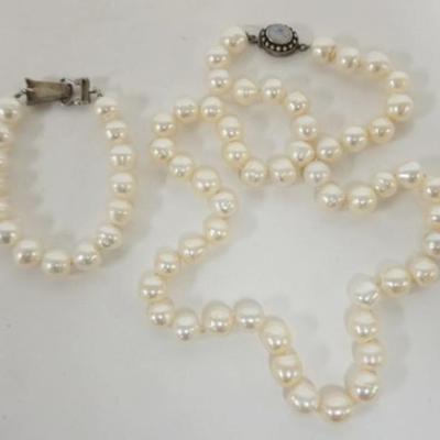Sale Photo Thumbnail #224: 1222	BEAUTIFUL STERLING SILVER CLASP PEARL NECKLACE AND BRACELET
