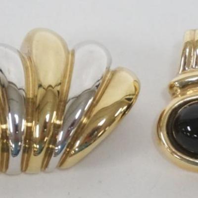 Sale Photo Thumbnail #244: 1242	2 - 14K GOLD LADIES PENDANTS, 1 WITH ONYX TYPE STONE, 5.37 DWT INCLUDING STONE
