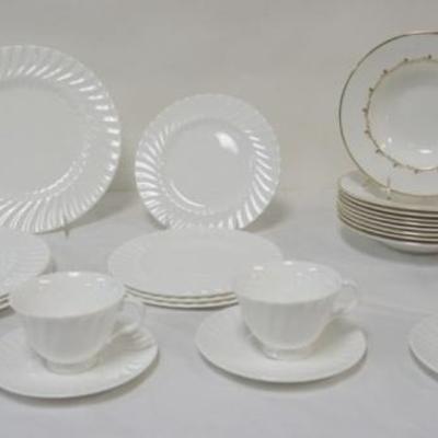 1005	ROYAL DOULTON DINNERWARE ASSORTMENT INCLUDING 9 - 8 IN *RONDO* BOWLS, 12 - 5 1/4 IN *RONDO* BOWLS AND CASCADE DINNER PLATES, LUNCH...