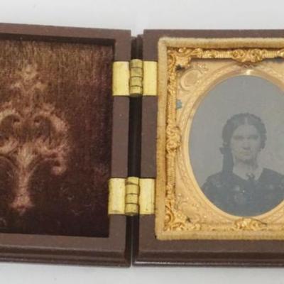 Sale Photo Thumbnail #192: 1191	TIN TYPE IN GUTTA-PERCHA CASE, APPROXIMATELY 2 IN X 2 1/4 IN
