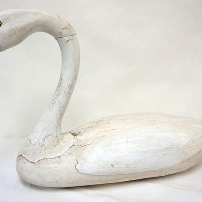 Sale Photo Thumbnail #89: 1088	LARGE CARVED WOOD GOOSE, APPROXIMATELY 32 IN X 10 IN X 19 IN H
