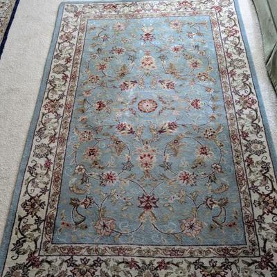 Sale Photo Thumbnail #9: 100% wool 3.5 ft x 5.5 ftug 