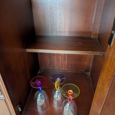 Sale Photo Thumbnail #39: Available for PRESALE-China cabinet with table and 6 chairs for $499.
Bassett China cabinet with light bridge