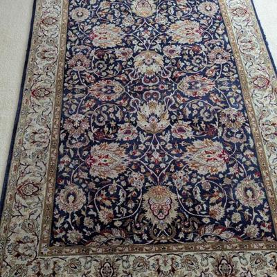 Sale Photo Thumbnail #10: Wool rug 4'2" x 6'3"