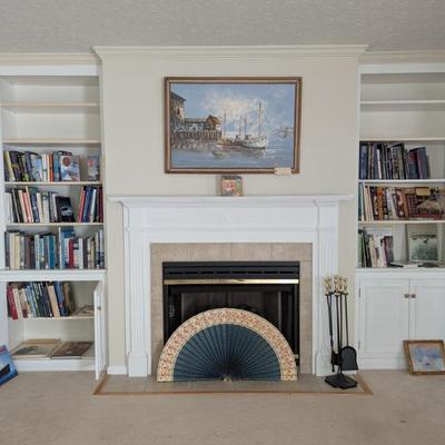 Sale Photo Thumbnail #12: Living room