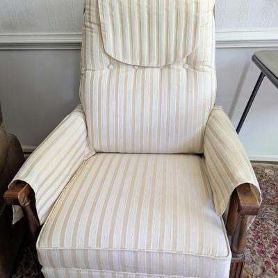 Sale Photo Thumbnail #59: Ladies upholstered recliner