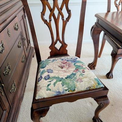 Sale Photo Thumbnail #42: Available for PRESALE-China cabinet with table and 6 chairs for $499.
Coordinating Bassett dining table, 2 leaves, 2 arm chairs, 4 side chairs