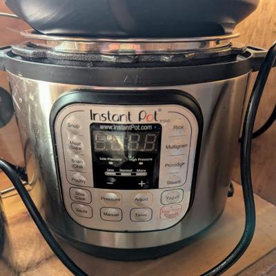 Sale Photo Thumbnail #29: Instant Pot with lots of accessories