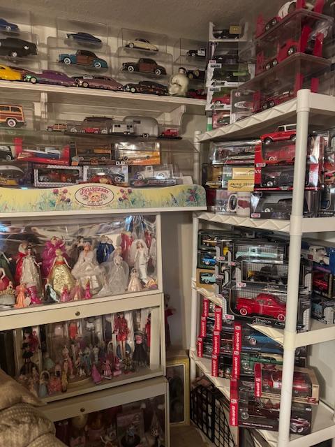 Sale Photo Thumbnail #20