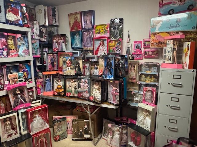 Sale Photo Thumbnail #30
