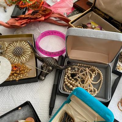 Sale Photo Thumbnail #140