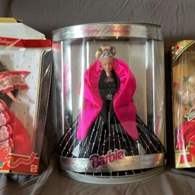 ? LIVE BARBIE AUCTION! ?

✨ A collector’s dream! Multiple Special Edition Barbie dolls — basically new, still in their original...