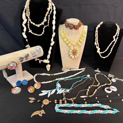 Shells Ands Ocean Themed Necklaces And Earrings 