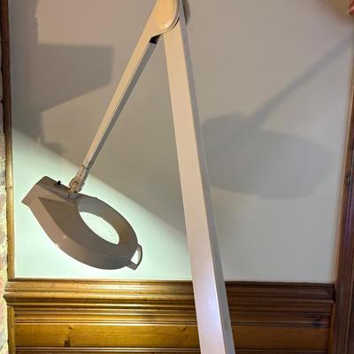 Craft/Sewing Adjustable Magnifying Light