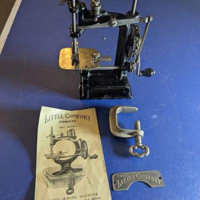 1907 "Little Comfort" Hand Sewing Machine