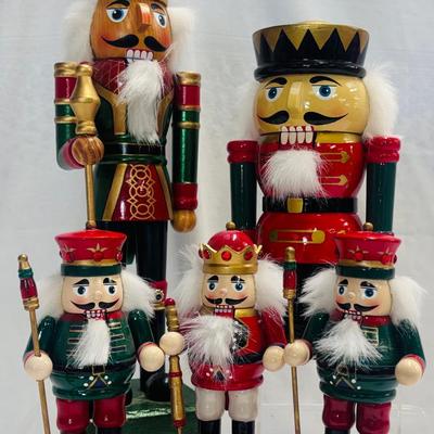 Traditional Nutcracker Themed Decorations