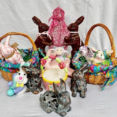 Vibrant Baskets, Faux Chocolate Bunnies & More