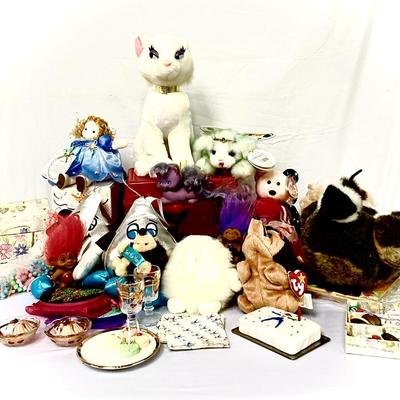 Plush Pals, Dolls, Collectibles & More!