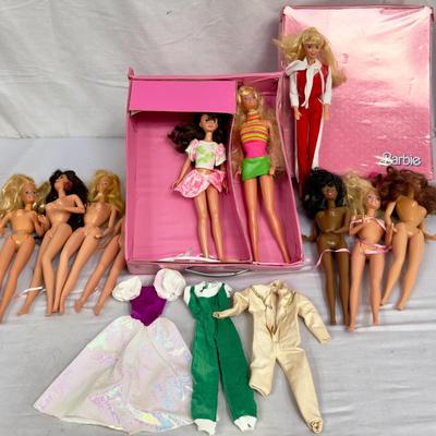 Barbie Dolls, Wardrobe Storage Boxes, Outfits & Accessories!