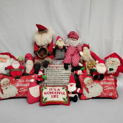 Too Many Santa's 