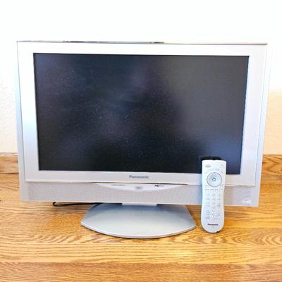 Lot #140 - Panasonic TC-22LH1 22-inch Widescreen LCD TV with HDMI Digital Audio/Video Connectivity
