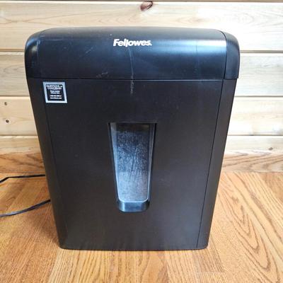 Lot #125 - Fellowes Microshred 10MC 10-Sheet Micro-Cut Shredder, Black