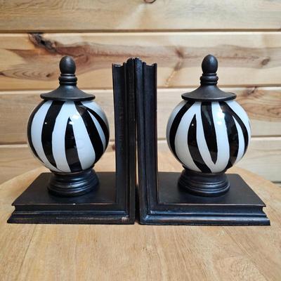 Lot #127 - Zebra Striped Bookends with Decorative Finials.