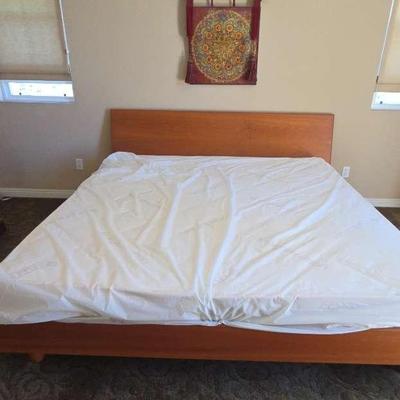 Pr168 place imports cherry veneer king bed and dresser