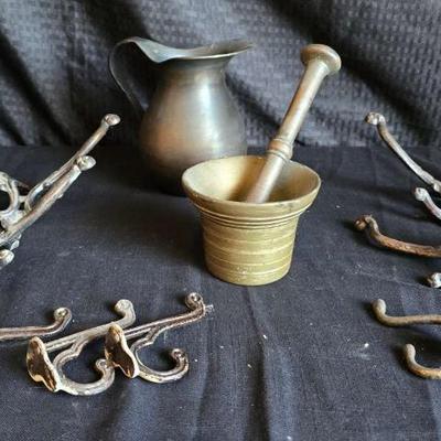 Pr183 vintage brass mortar and pestle and more