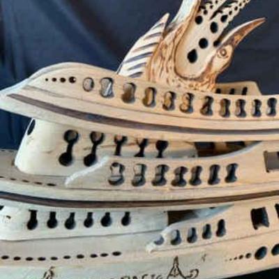 Pr109 hand carved slow boat