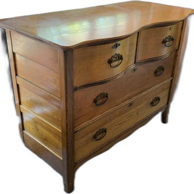 Unique Vintage Oak Chest (42.6” x 21” x 32.5”)